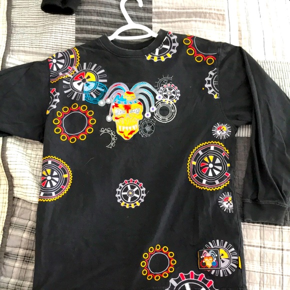 Handmade Embroidered Tee - Picture 1 of 3